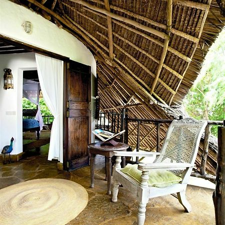 Hotel Kinondo Kwetu Playa de Diani Exterior foto