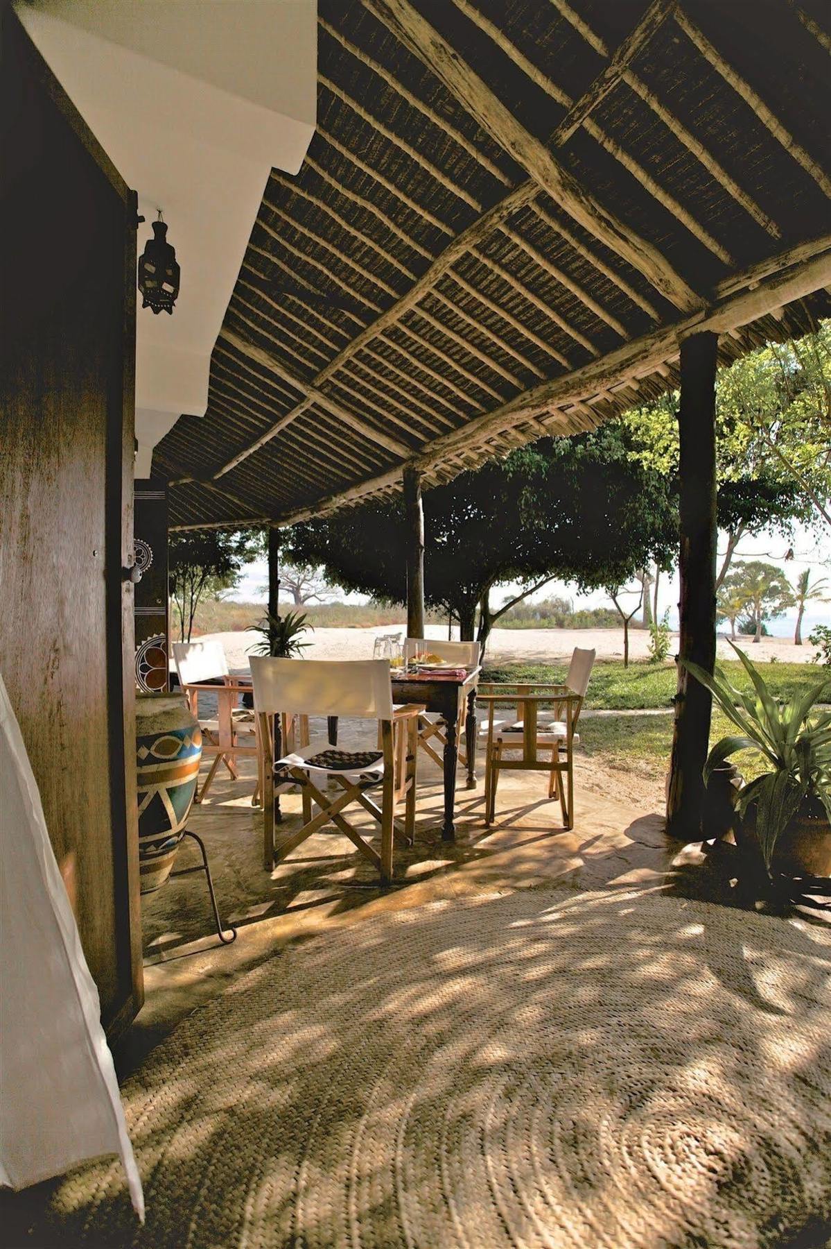 Hotel Kinondo Kwetu Playa de Diani Exterior foto